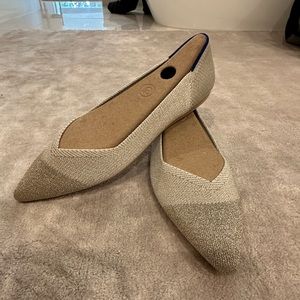 Brand new never worn Rothy’s point toe flats, silver/gold glitter
